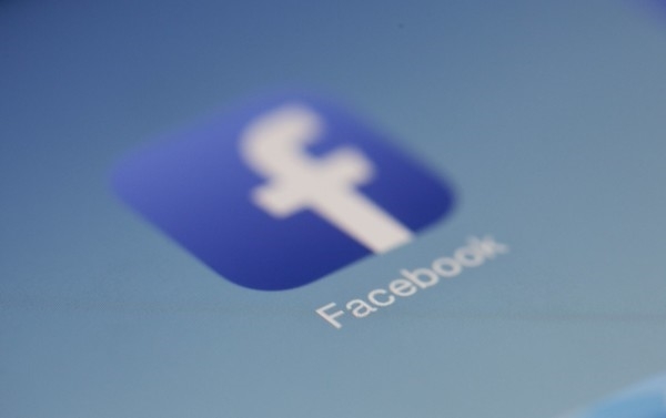 Meta全球大宕机！脸书、Instagram等旗下软件全部瘫痪 - 老卫日记